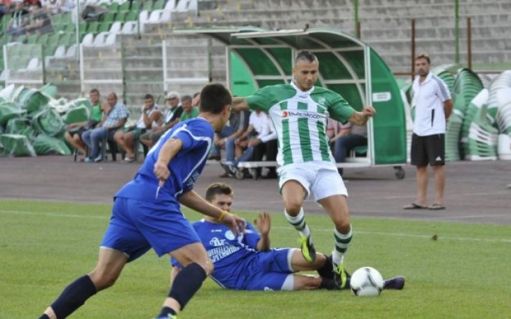 СНИМКИ: Иво Иванов вкара при завръщането си за Берое