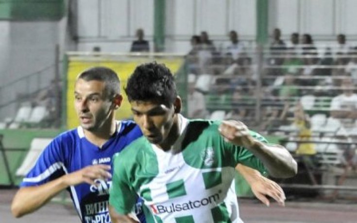 СНИМКИ: Иво Иванов вкара при завръщането си за Берое