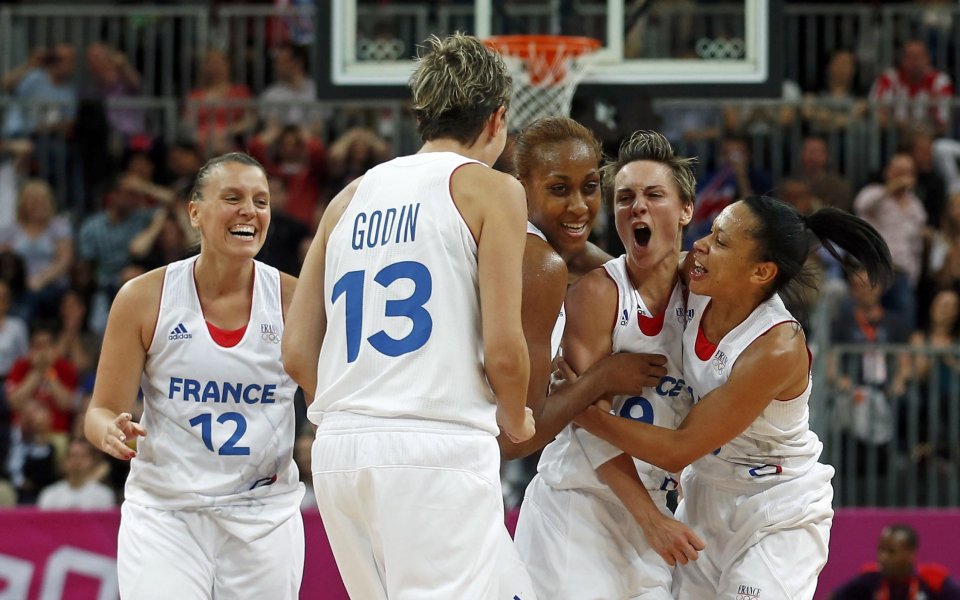 Французойките надиграха с мъка домакините в баскетболния турнир
