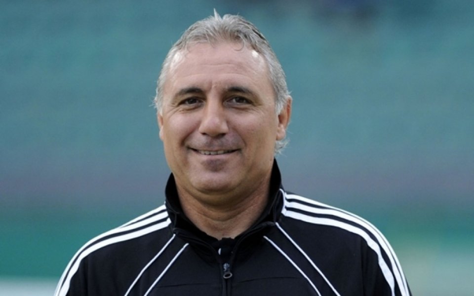 Стоичков захапа Боби Михайлов: Мисли само къде ще щрака с пръсти