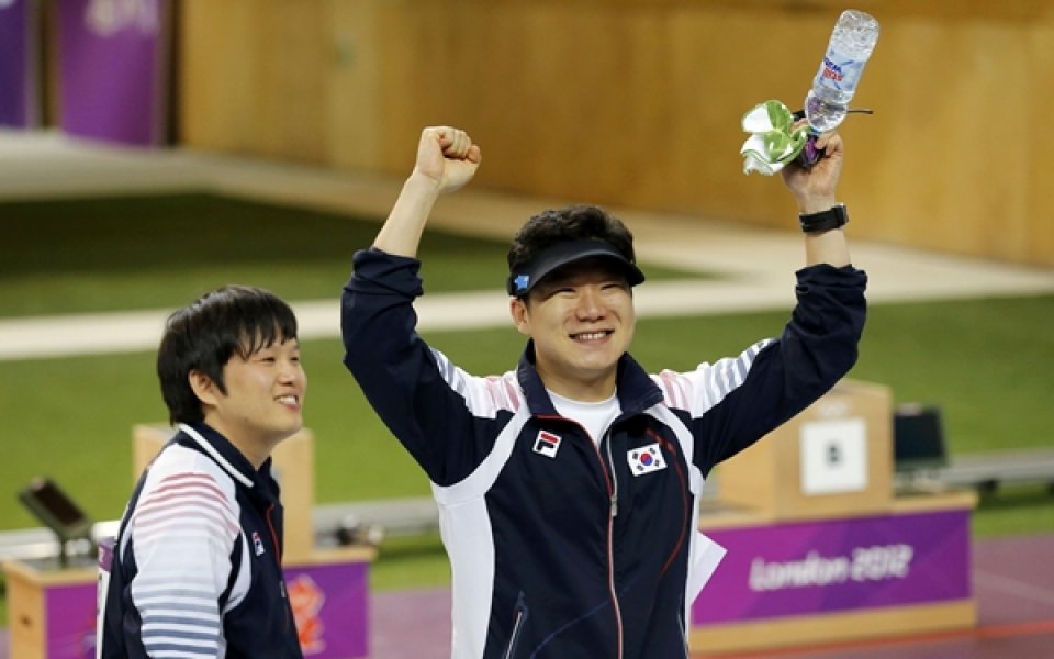 Двоен триумф за състезателите на Република Корея