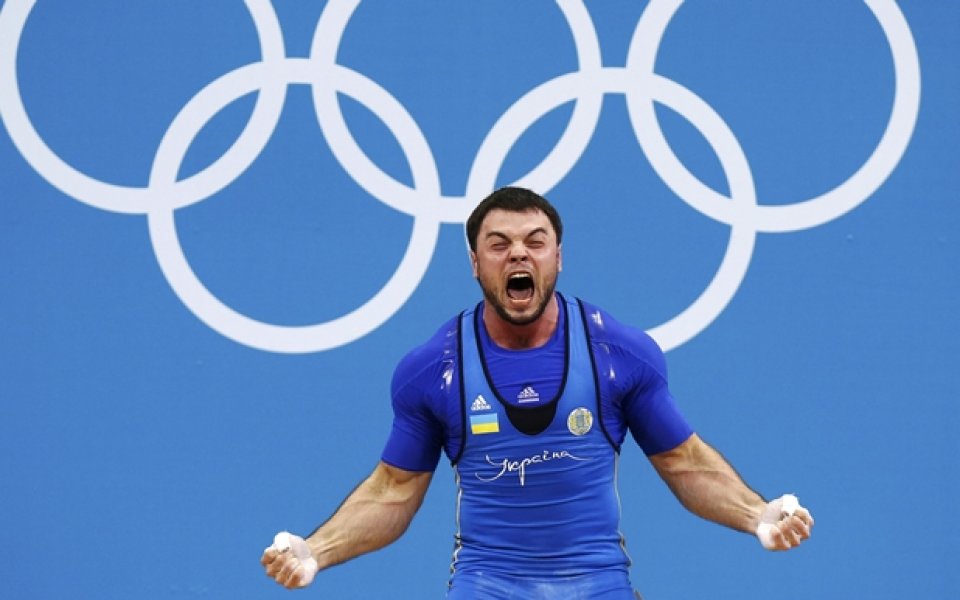 Торохтий стана олимпийски шампион по вдигане на тежести в категория до 105 килограма