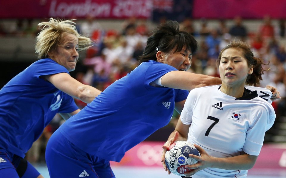 Олимпийският вицешампион Русия отпадна на четвъртфинал по хандбал за жени