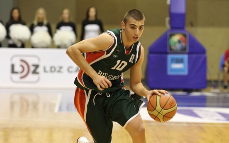 Юношите изпуснаха трети противник в края, утре излизат срещу фаворита