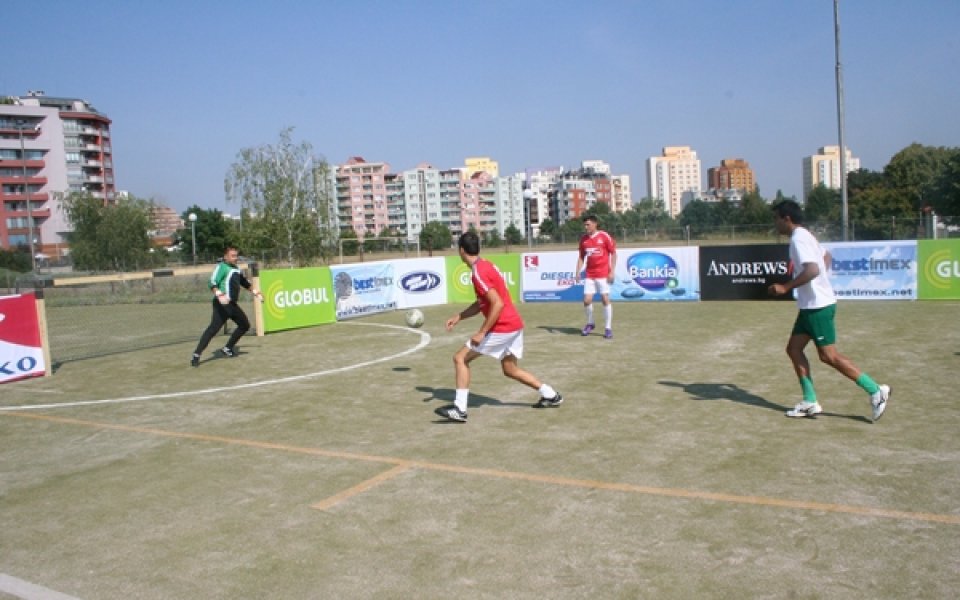 „Играй с националите” стартира с футболен празник в София