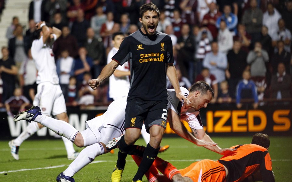 ВИДЕО: Автогол даде минимален аванс за Ливърпул срещу Хартс