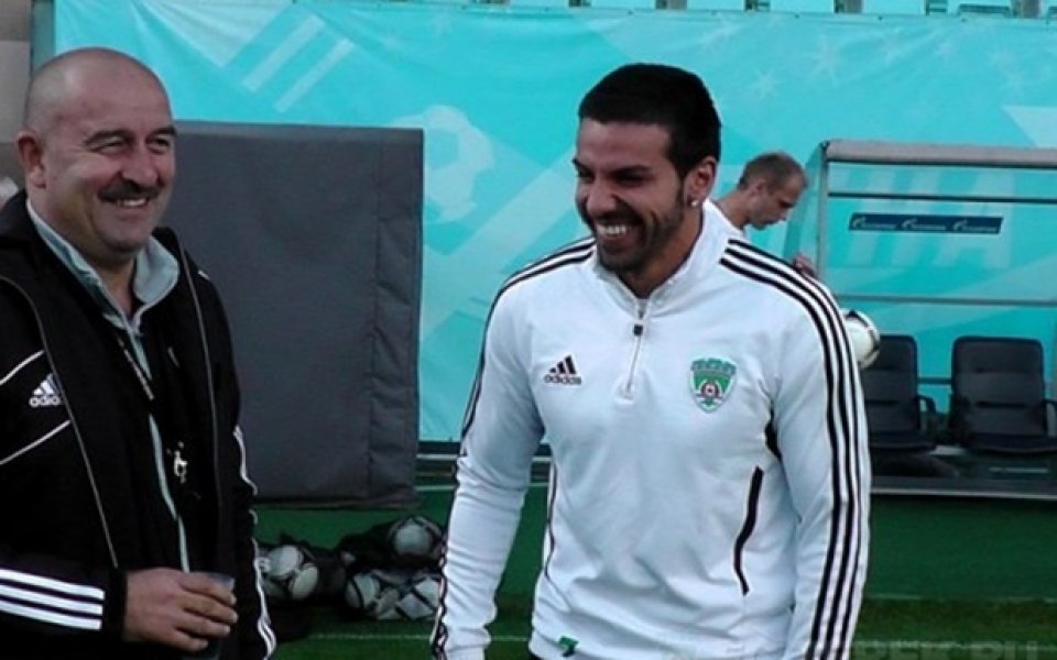 Терек с късен обрат, задържа се на върха