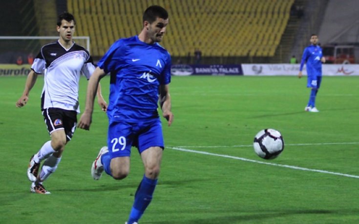 Етър преговаря с бивш нападател на Левски