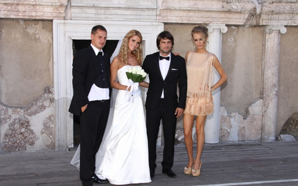 СНИМКИ: След 12 години любов Тодор Енев и Ина си казаха „Да!”