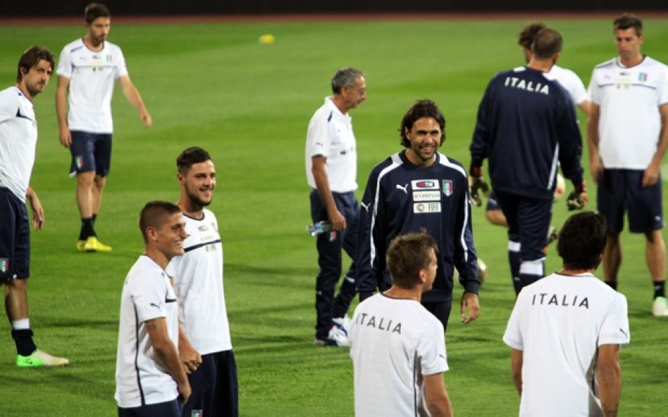 Италия отмени тренировката си на стадион „Славия“