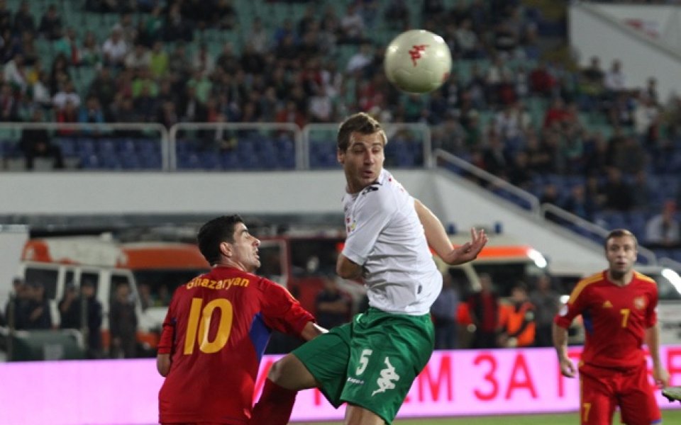 Газарян иска прошка за постъпката си на мача с България