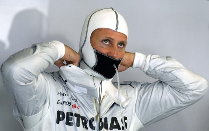 Мерцедес предлага на Шумахер още сезон, Пилето иска два