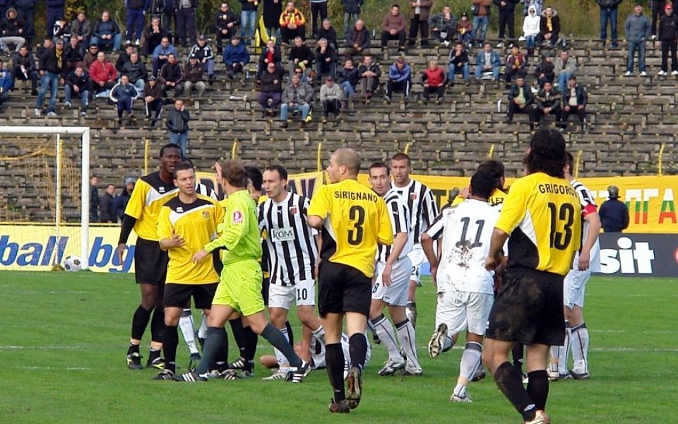 Локо Пд и Ботев Пд се обединиха срещу БФС