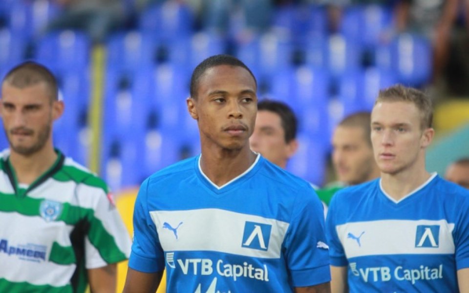 Левски вдига на крака Мюлдер и Пелето