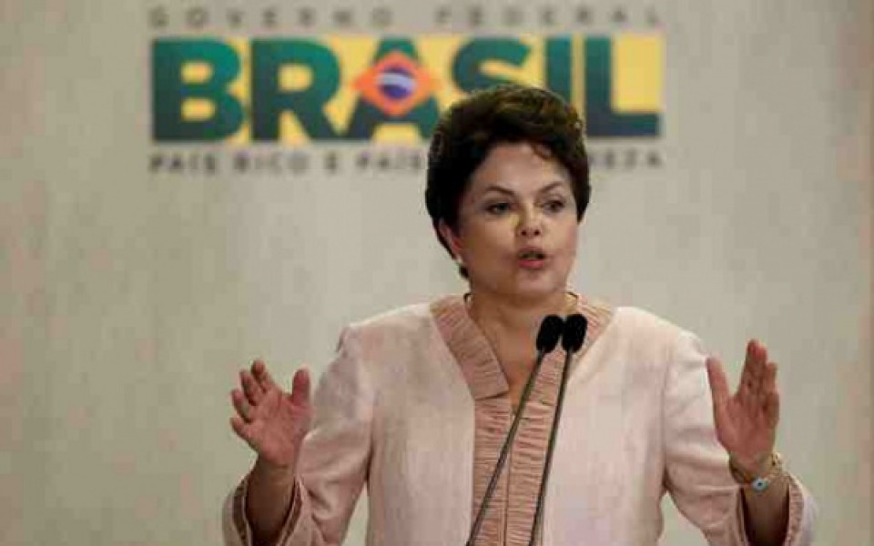 Ромарио призова Русеф да се намеси в делата на футболната федерация на Бразилия