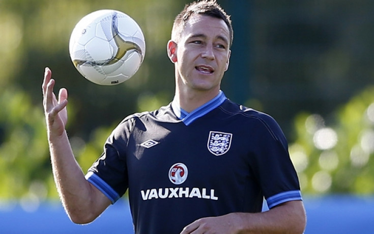 Джон Тери сложи край на кариерата си в националния отбор на Англия