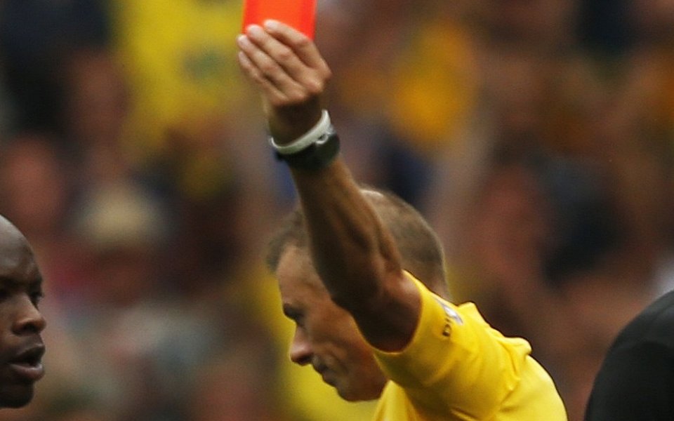 Марк Холси ще дава обяснения пред полицията в сряда