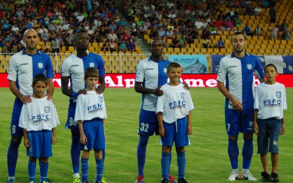 Двама основни с контузии в лагера на Черноморец