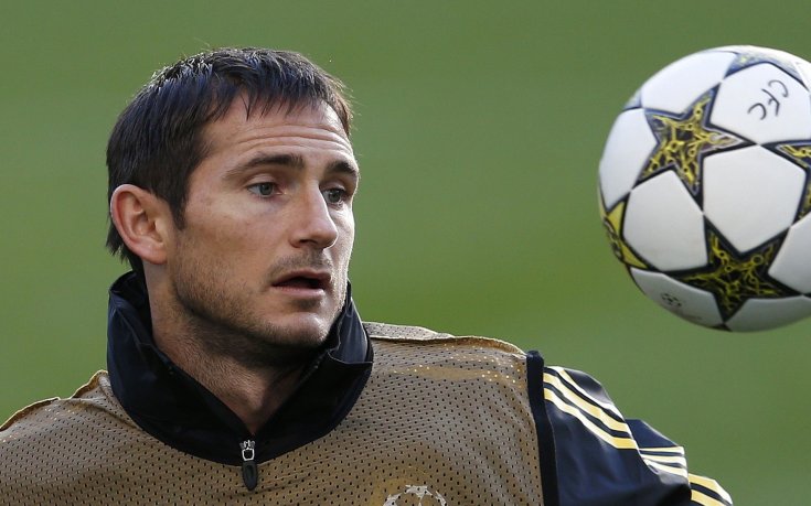 Агонията с договорите на Лампард и Коул продължава