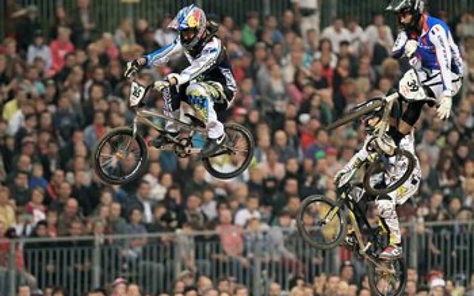 Трикратен световен шампион по колоездене БМХ загина при катастрофа