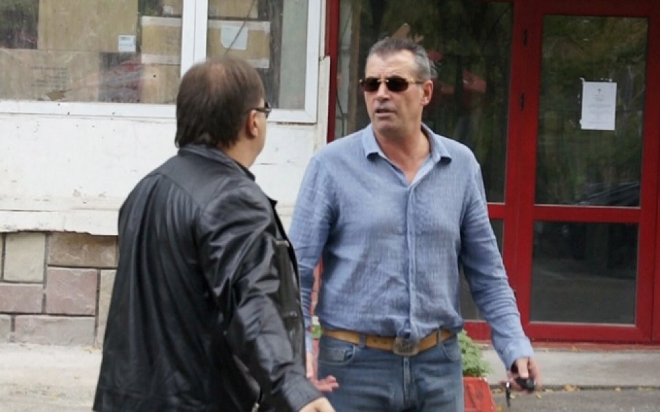 СКАНДАЛ: Здрава разправия между мениджъра на Делев и Майкъла (ВИДЕО)