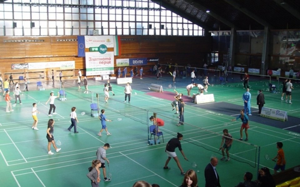 Започна седмото издание на „Златното перце“ – ученически  турнир по бадминтон за купа София