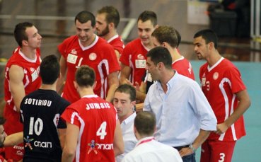 Оперираха рамото на Боян Йорданов