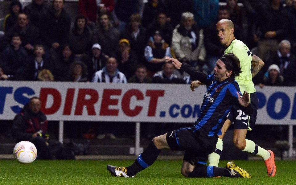 ВИДЕО: Нюкасъл се справи трудно с Брюж