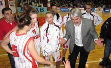 Нефтоихмик 2010 записа четвърта поредна победа в НБЛ за жени