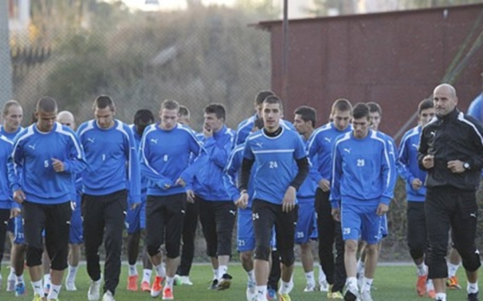 Илиан Илиев взима най-доброто, връща Райков в групата