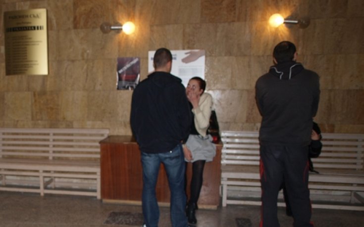 Фенки на ЦСКА с пиратки в сутиена и половите органи засякоха в Разград