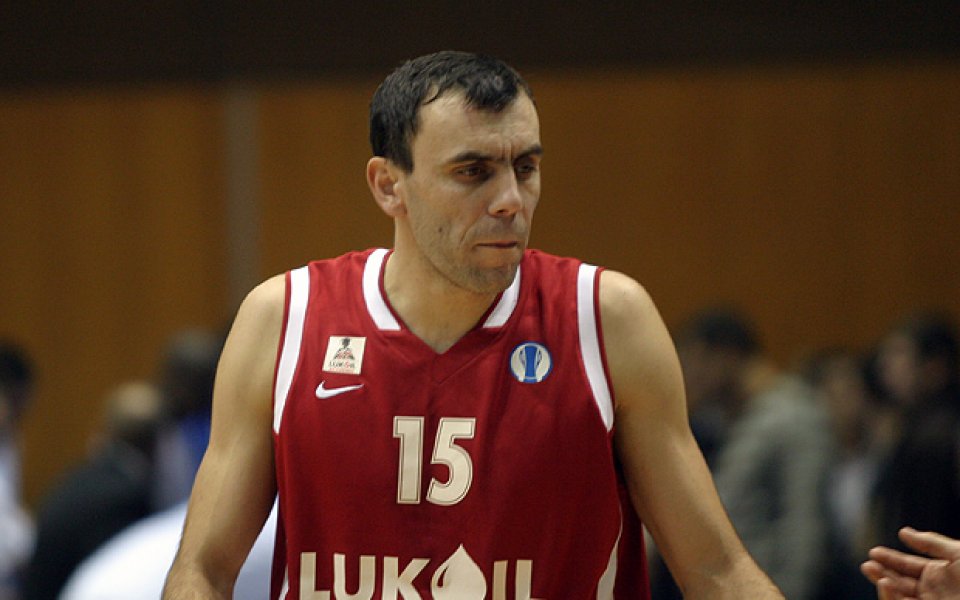 В ЦИФРИ: Двама рекордьори ще изведат Лукойл и Шарлероа в зала „Универсиада“