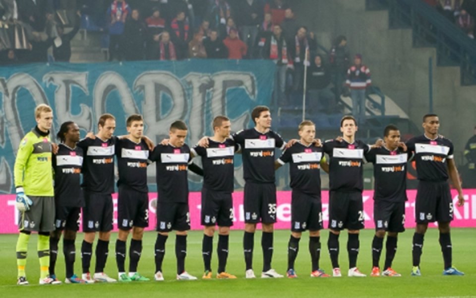 Сашо Тонев титуляр за Лех Познан, взеха късна победа като гости