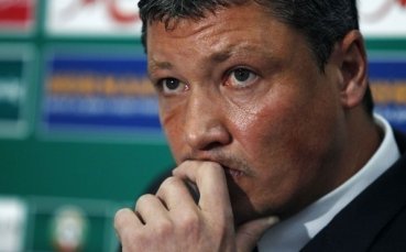 Любо Пенев внася в петък кандидатурата си за президент на БФС