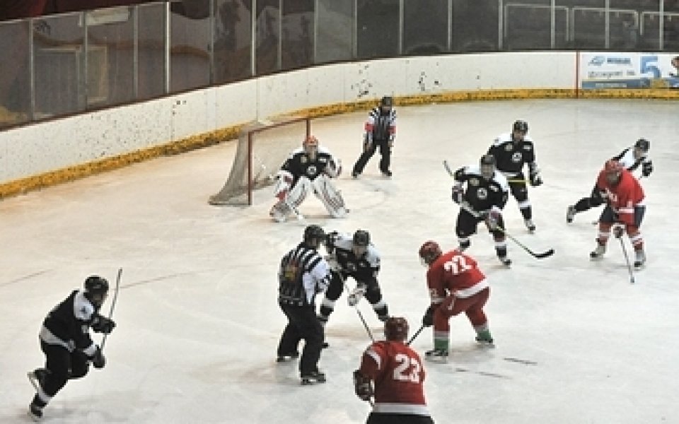 ЦСКА разби Левски на хокей