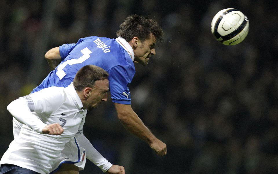 ВИДЕО: Четвърта поредна загуба за Италия в контролите