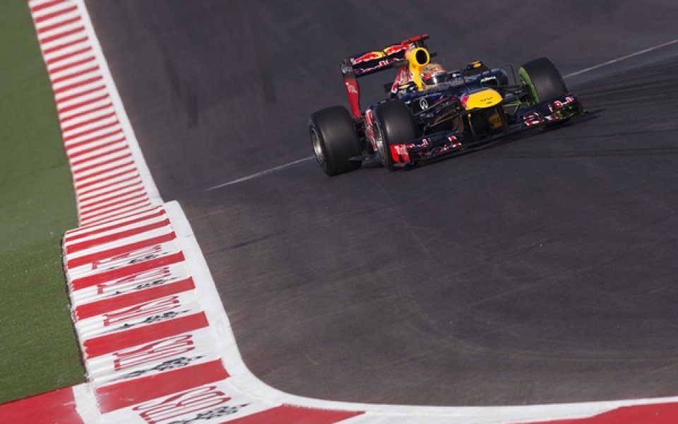 Фетел доминира изцяло в Тексас