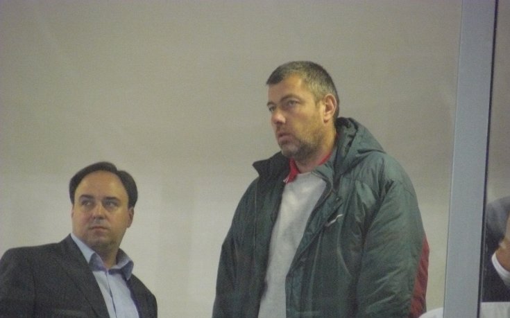 ВИДЕО: Любо Пенев гледа баскетбол в Самоков