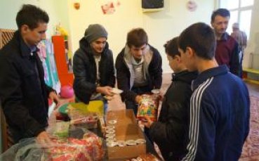 Играчи на Лудогорец зарадваха деца от помощно училище