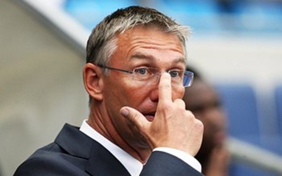 Саутхемптън се измъкна от зоната на изпадащите, Нюкасъл затъва