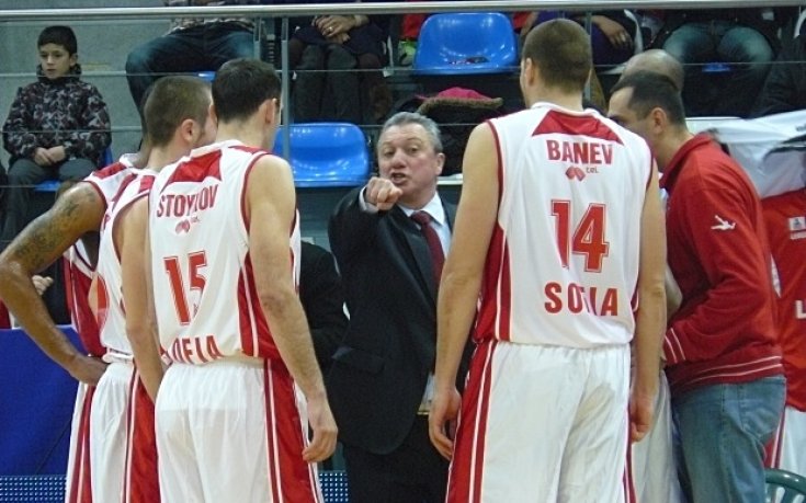 Шампионите на среща с Вальо Златев, Везенков: Търсим играч по най-бързия начин