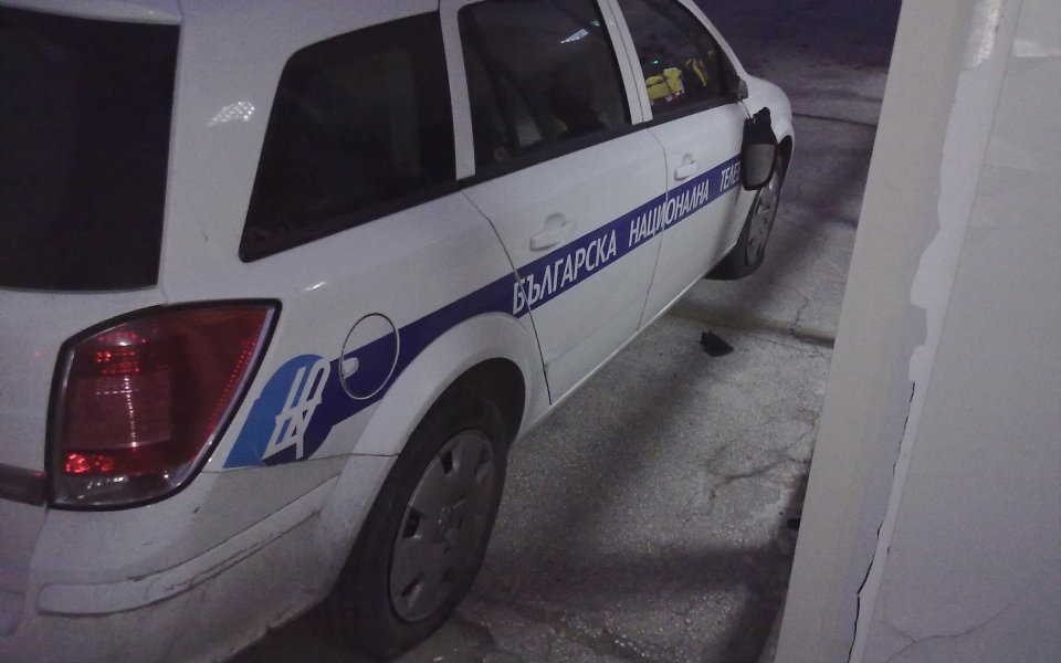 Автомобил на БНТ пострада след Ботев-Лудогорец