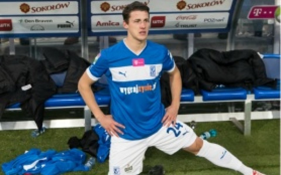 Александър Тонев игра едно полувреме при загуба на Лех Познан в Полша