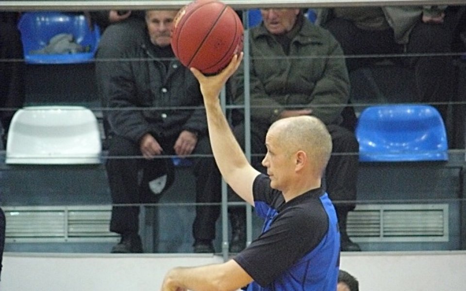 Французин и испанци свирят ЛукОйл-Шарлероа