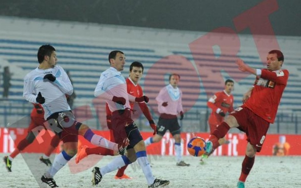 Боби Галчев игра цял мач за хикс на Динамо