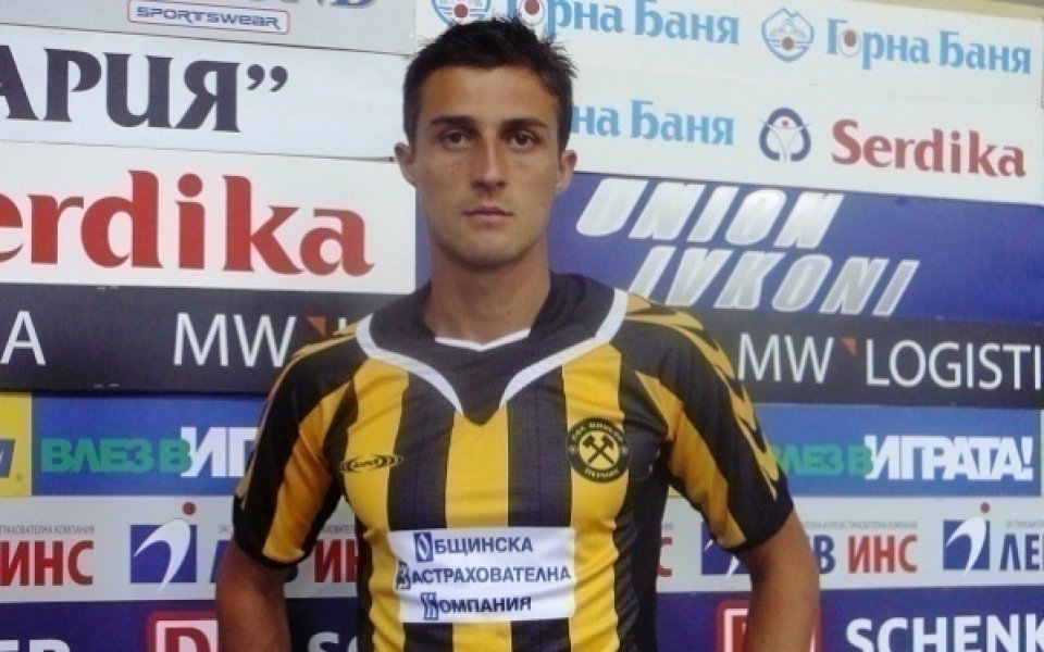 Костадин Хазуров с 8-и гол за сезона в Белгия
