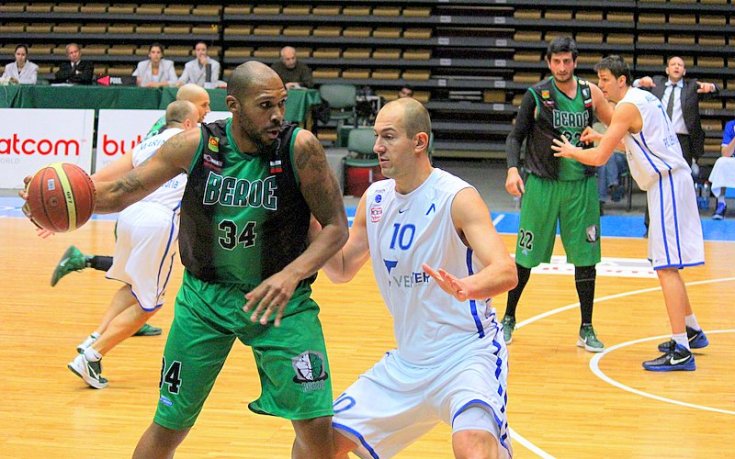 СНИМКИ: Баскетболният Левски надигра Берое