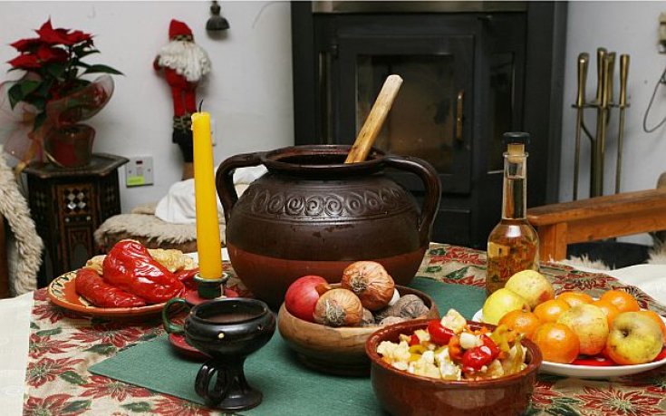 Днес празнуваме Бъдни вечер