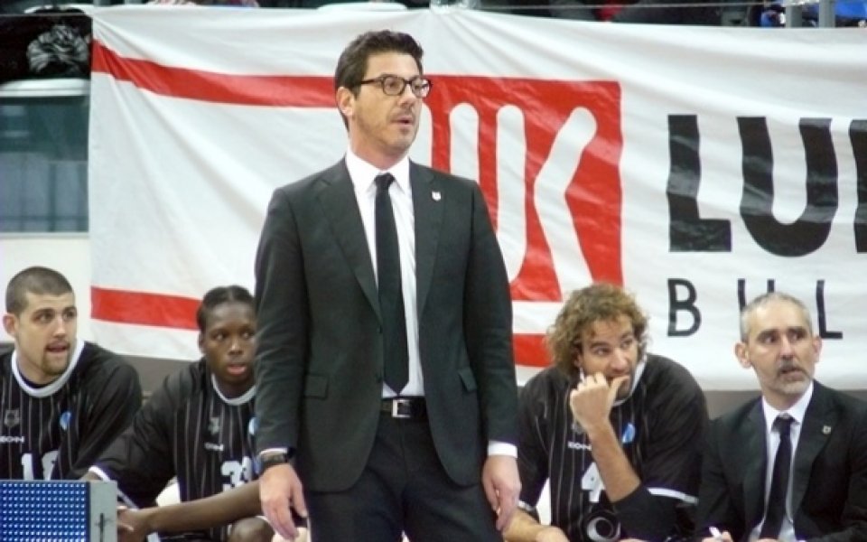 Палач на Лукойл Академик е новият треньор на Русия