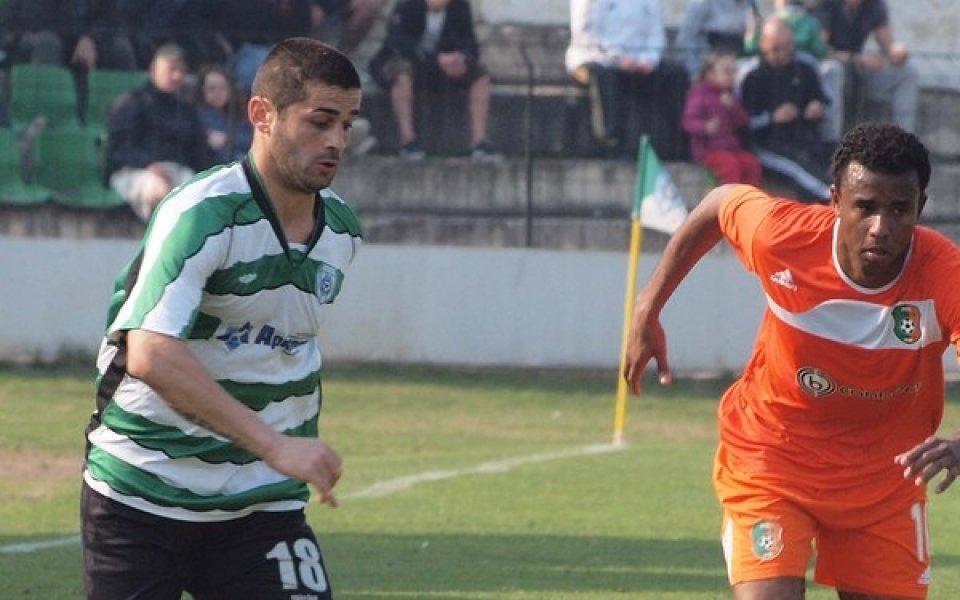 Локо София привлече Янев и Писаров